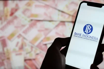 Bank Indonesia memperkenalkan Payment ID sebagai metode identifikasi transaksi digital, menuai pro dan kontra di masyarakat.