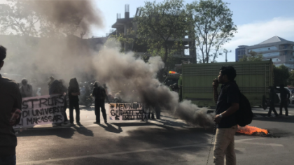 Mahasiswa Teknik UNM demo desak penjelasan ICT soal jual beli nilai UNM