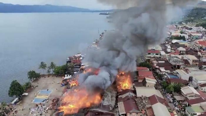 Kebakaran Sorowako menghanguskan 46 rumah warga di Desa Sorowako, Luwu Timur, Sulawesi Selatan.