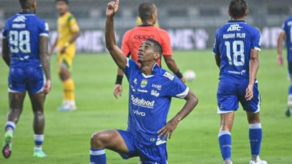 Persib Bandung kalahkan Persebaya