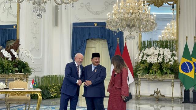 Prabowo dan Presiden Brasil bahas bahasa Portugis
