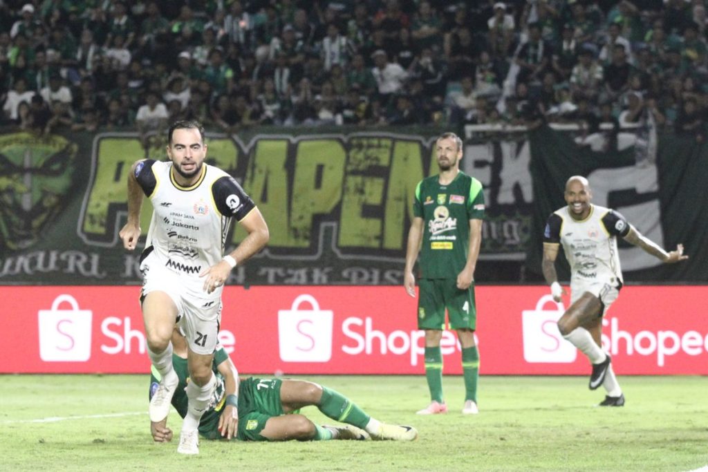 Persija kalahkan Persebaya Surabaya