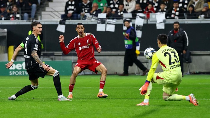 Liverpool hancurkan Eintracht Frankfurt