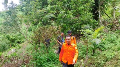 Tim SAR gabungan mencari pria hilang Walenrang di pegunungan Dusun Prembonan, Desa Walenrang, Luwu.