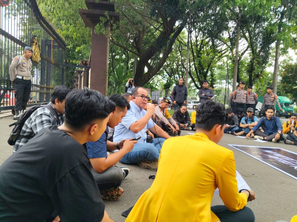 Mahasiswa UNM desak Polda